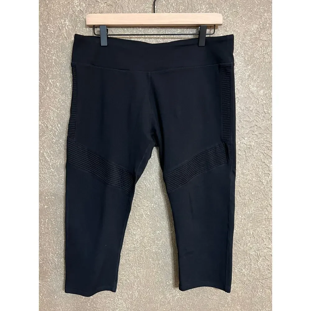 Fabletics Marina Capri Cropped Leggings Pants Size XL Color - Black - Picture 2 of 9